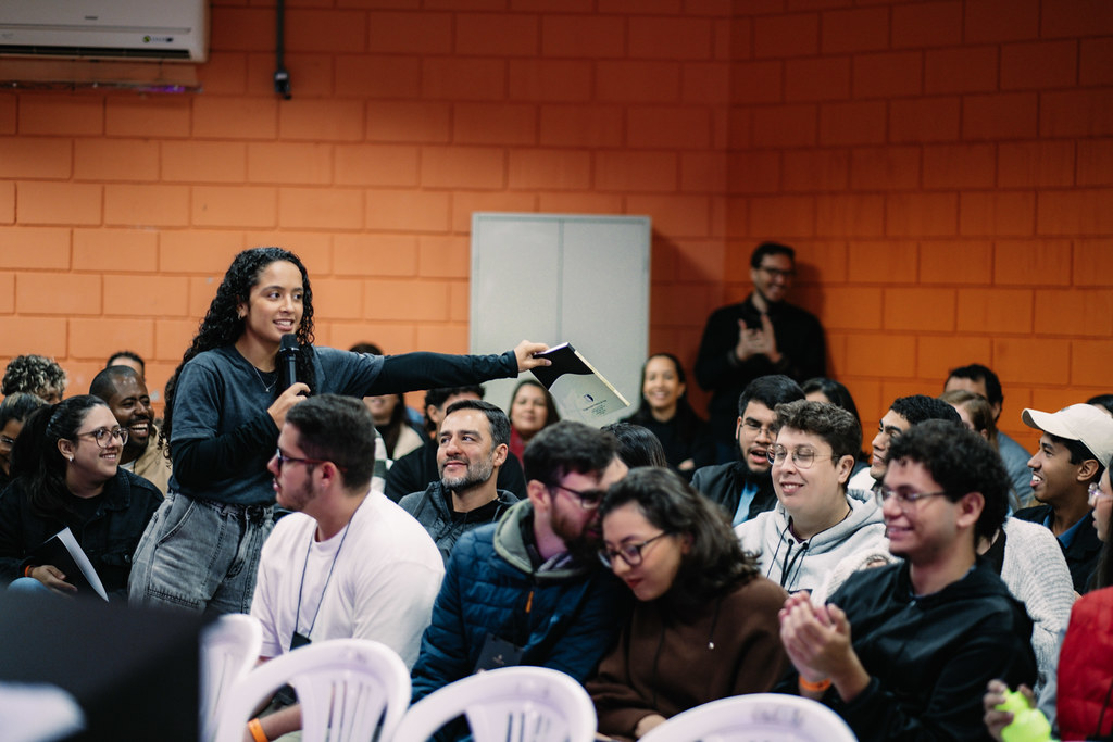 Participação e testemunho no Seminário Bíblico Palavra da Vida
