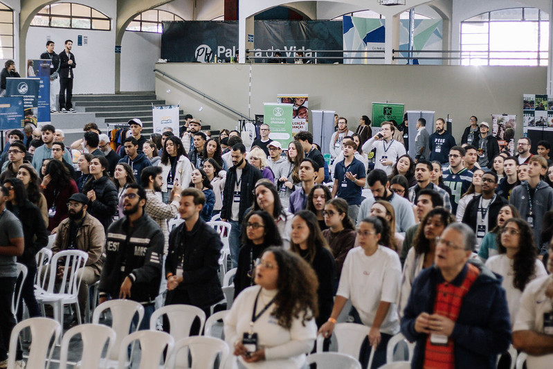Plenária da conferência no Seminário Bíblico Palavra da Vida